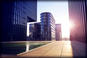 Buerogebaeude im Medienhafen / Guntmar Fritz-Duesseldorf