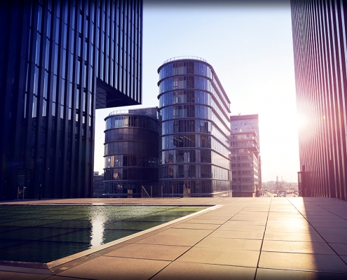 Buerogebaeude im Medienhafen / Guntmar Fritz-Duesseldorf